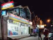 Diduga Dibekingi Oknum, Mini Market di Purwakarta Tetap Buka 24 Jam