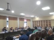 Warga Tamansari Ngadu ke DPRD Karawang, Minta Proyek Tol Japek II Selatan Dihentikan Sementara