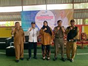 Tekan Kasus Stunting, Dewan Putih Sari Bagikan Telur untuk Masyarakat Ciampel