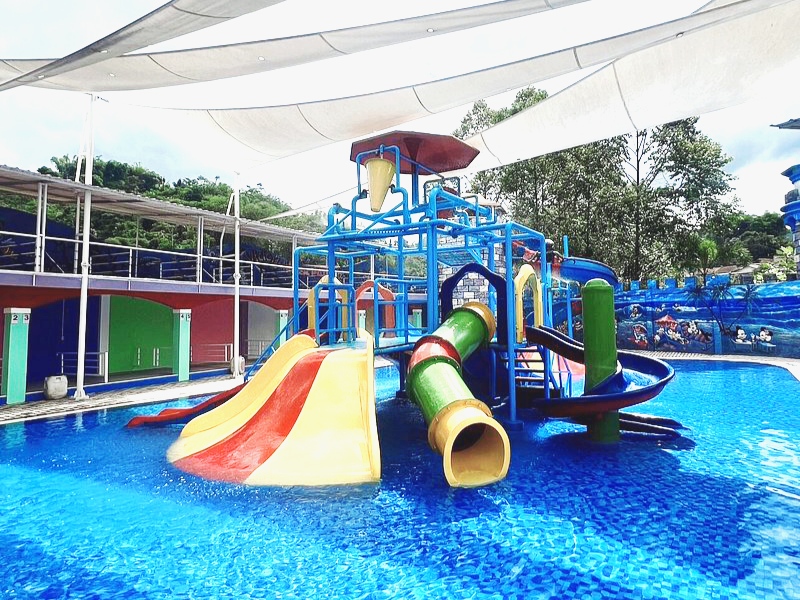 Kolam renang Bandung