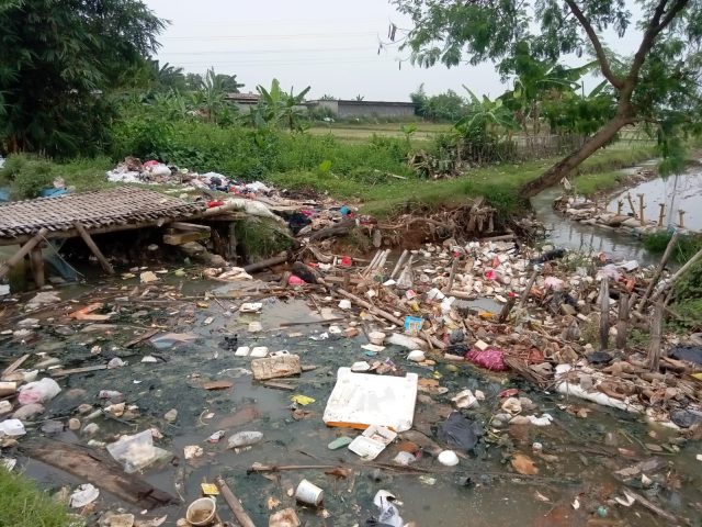 Sampah karawang