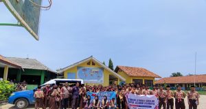 Komunitas baca Cilamaya