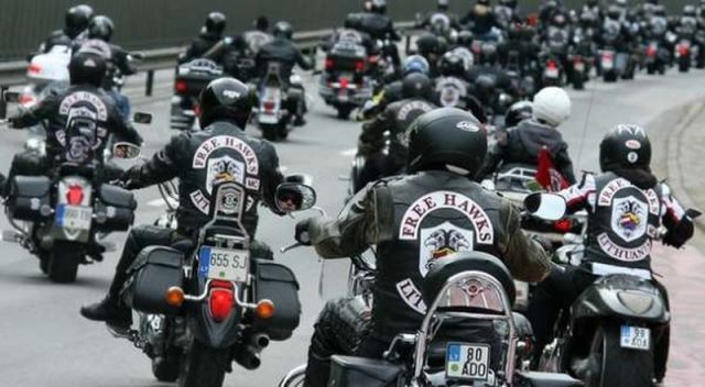 konvoi-moge-pengendara-lain-tidak-wajib-menghindar-ePwrURcQx0