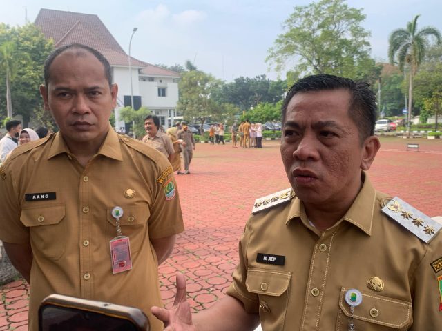 Rotasi dan mutasi pejabat karawang
