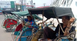 Tukang becak Karawang