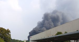 Pabrik Styrofoam kebakaran