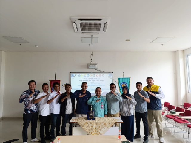 Kerja Sama unsika dan koni Karawang