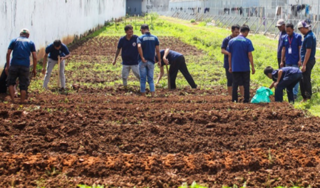 Warga Binaan lapas karawang