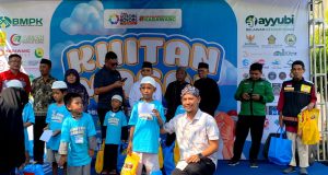 Khitanan massal Karawang