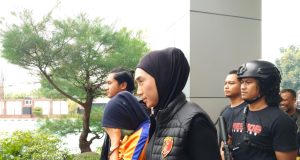 Bunuh bayi di karawang