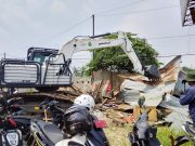 171 Bangunan Liar di Akses Tol Karawang Barat Dibongkar: Penataan Kawasan Dimulai Pembongkaran bangli di karawang