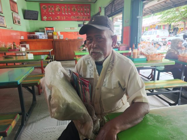 Penjualan buku jalanan