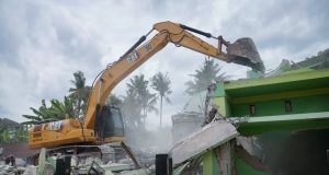 Bangunan liar pasir panggang