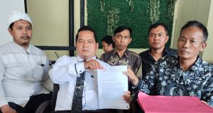 Kades gugat pilkades karawang