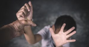 penganiayaan balita di Karawang