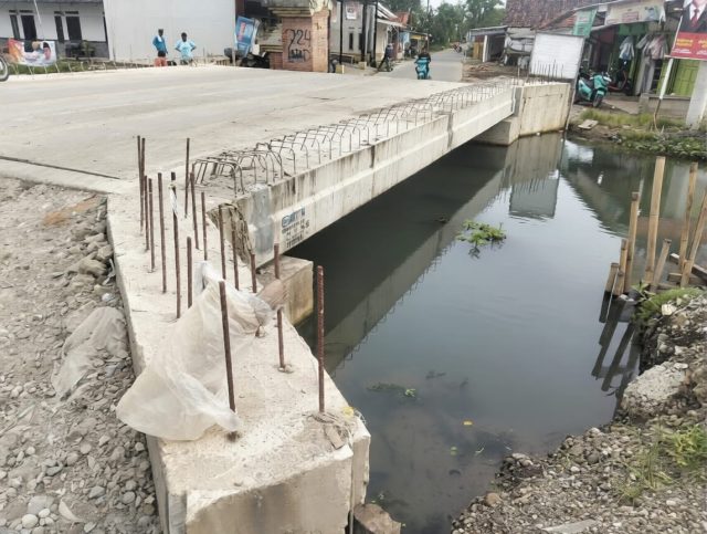 Jembatan Pulo Putri Batujaya
