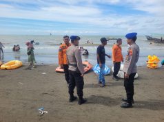 Wisata pantai karawang