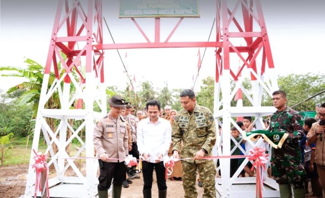 Jembatan Sungai Cikao