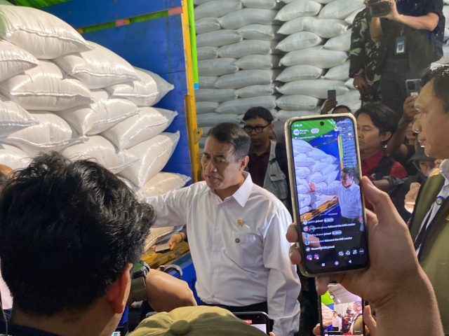 Gudang beras karawang