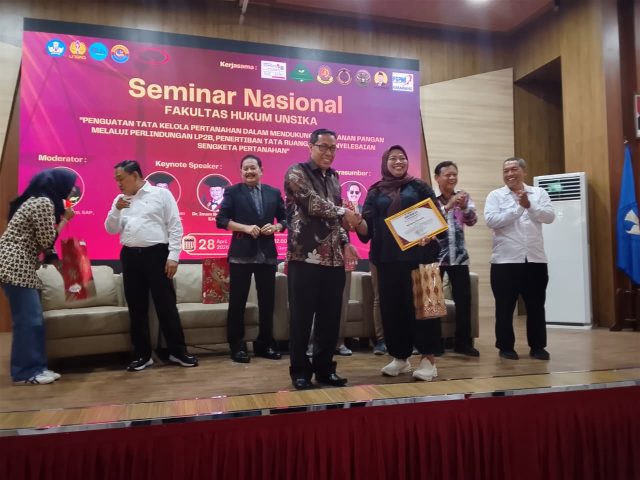 Seminar nasional unsika