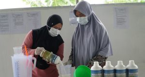 Sukinah dan rajungan karawang
