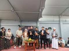 Balandongan Raja Kami Jadi Ikon Baru Tempat Nongkrong Tradisional Modern di Karawang Cafe Balandongan Raja Kami